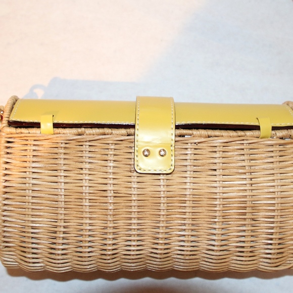 NEW Wicker Handbag with Yellow Leather - Picture 3 of 5